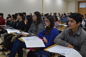 Autoridades de la FI se reunieron con mechones en recorrido por aulas