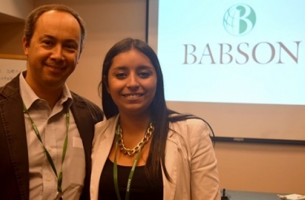 Académico FI asistió a curso en Babson College para aprender a enseñar el espíritu emprendedor