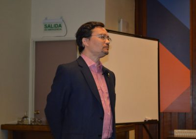 El expositor Roberto Bravo Graubin