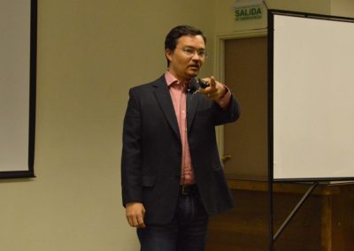 El expositor Roberto Bravo Graubin