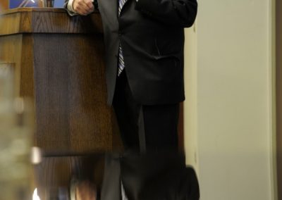 Dr. Scot Foggler dando charla magistral del DIQ