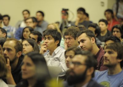 Público de la charla