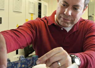 Rolando Burgos, Ingeniero UdeC, es nombrado profesor titular en Virginia Tech