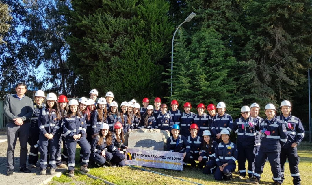 Estudiantes de Ing. Civil Metalúrgica realizaron "Gira de Estudios Centenario"