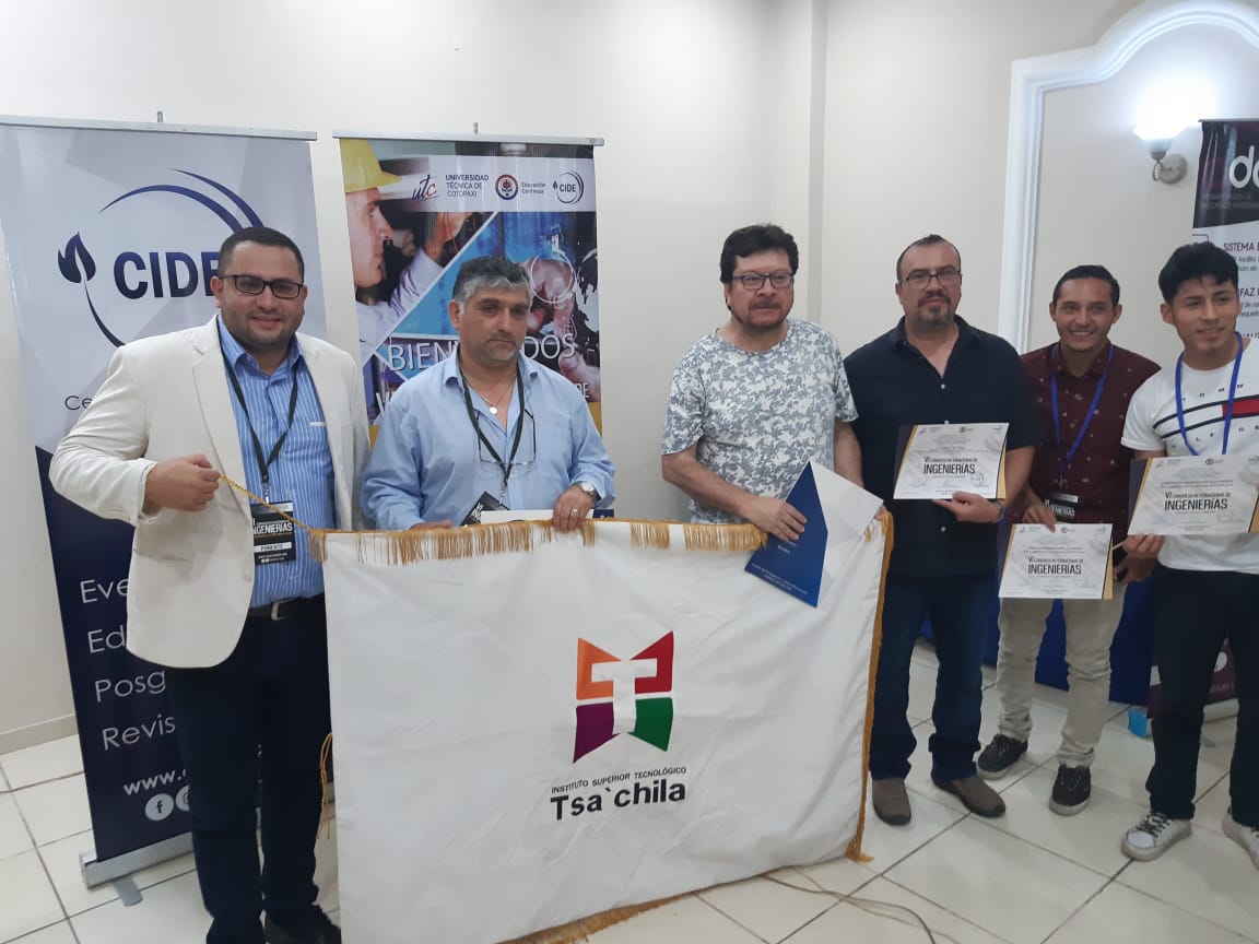 Luis García participó en congreso internacional en Ecuador