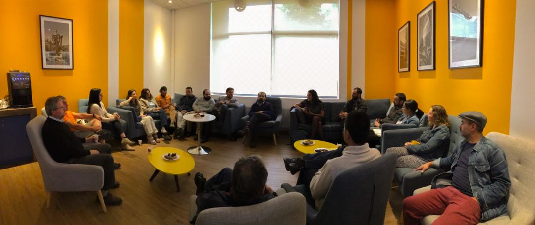 Café de las 10” acercó Programa Academy a docentes