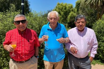 FI despide en almuerzo de camaradería a tres funcionarios que se acogen a retiro